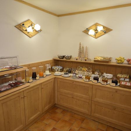 Hotel Garni Sant'Antonio Con Spa Madonna di Campiglio Luaran gambar
