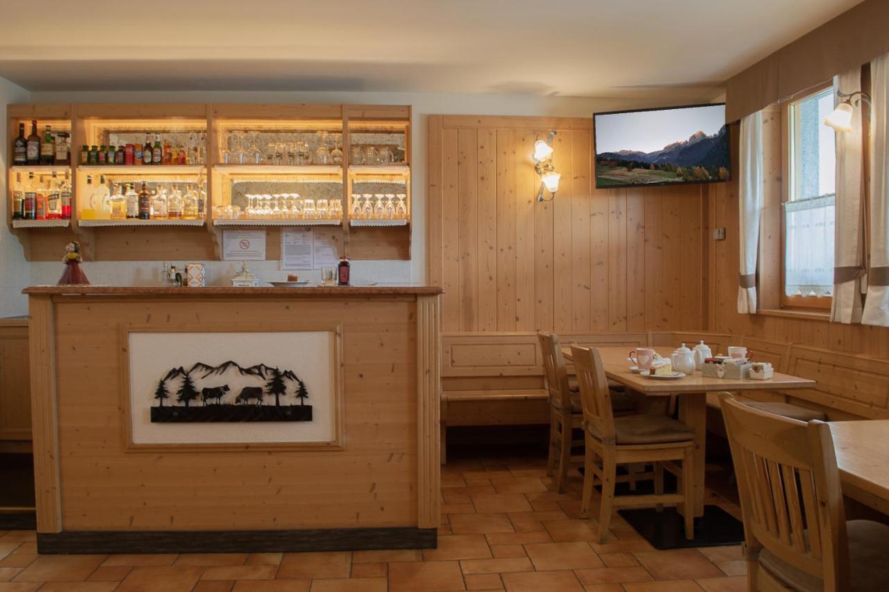 Hotel Garni Sant'Antonio Con Spa Madonna di Campiglio Luaran gambar