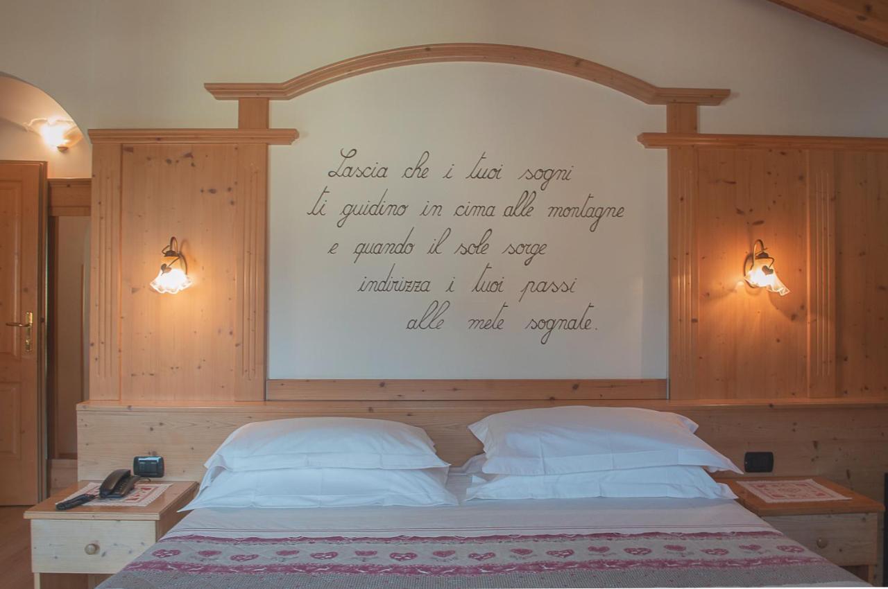 Hotel Garni Sant'Antonio Con Spa Madonna di Campiglio Luaran gambar