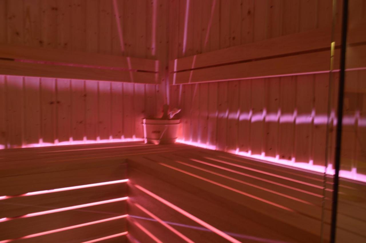 Hotel Garni Sant'Antonio Con Spa Madonna di Campiglio Luaran gambar