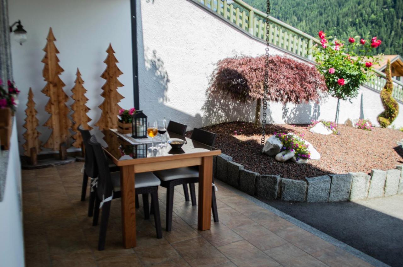 Hotel Garni Sant'Antonio Con Spa Madonna di Campiglio Luaran gambar