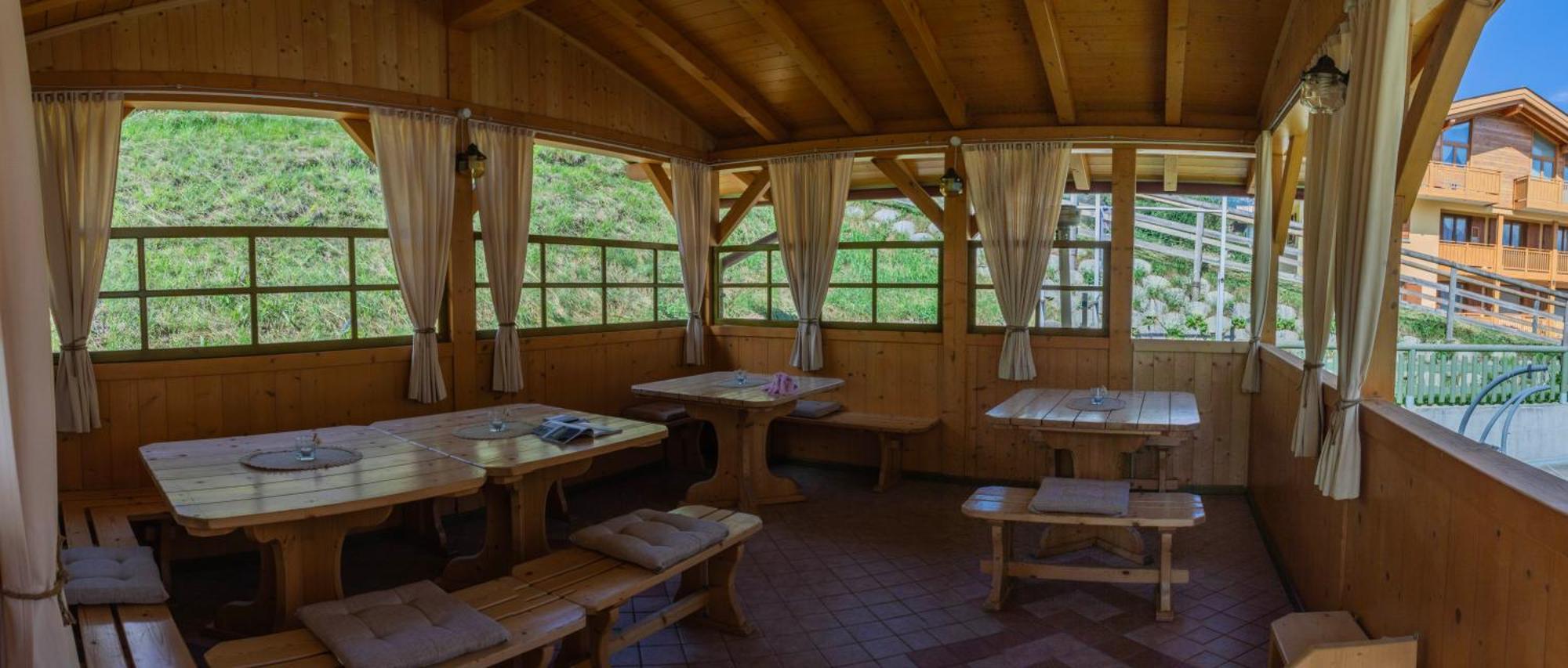 Hotel Garni Sant'Antonio Con Spa Madonna di Campiglio Luaran gambar