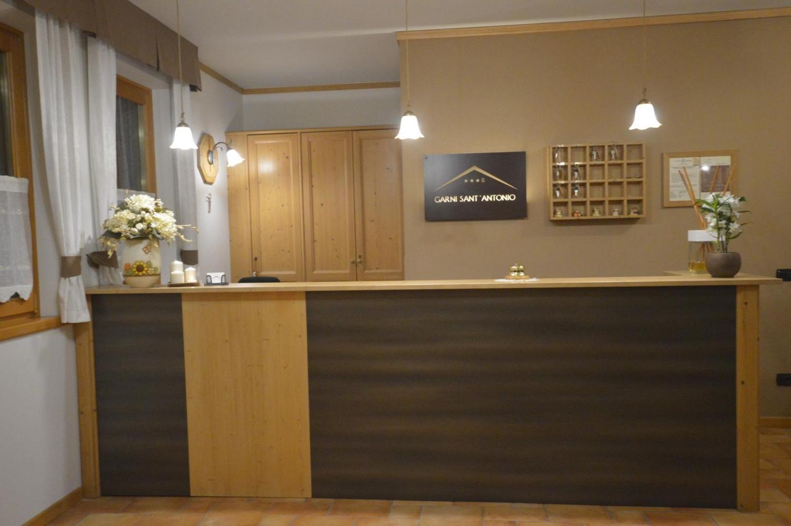 Hotel Garni Sant'Antonio Con Spa Madonna di Campiglio Luaran gambar