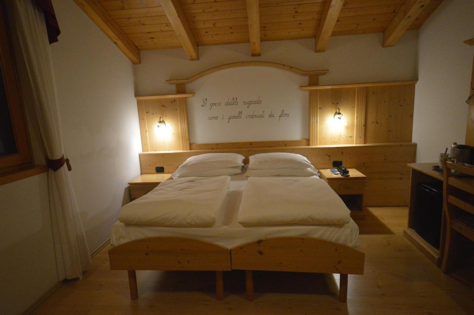 Hotel Garni Sant'Antonio Con Spa Madonna di Campiglio Luaran gambar