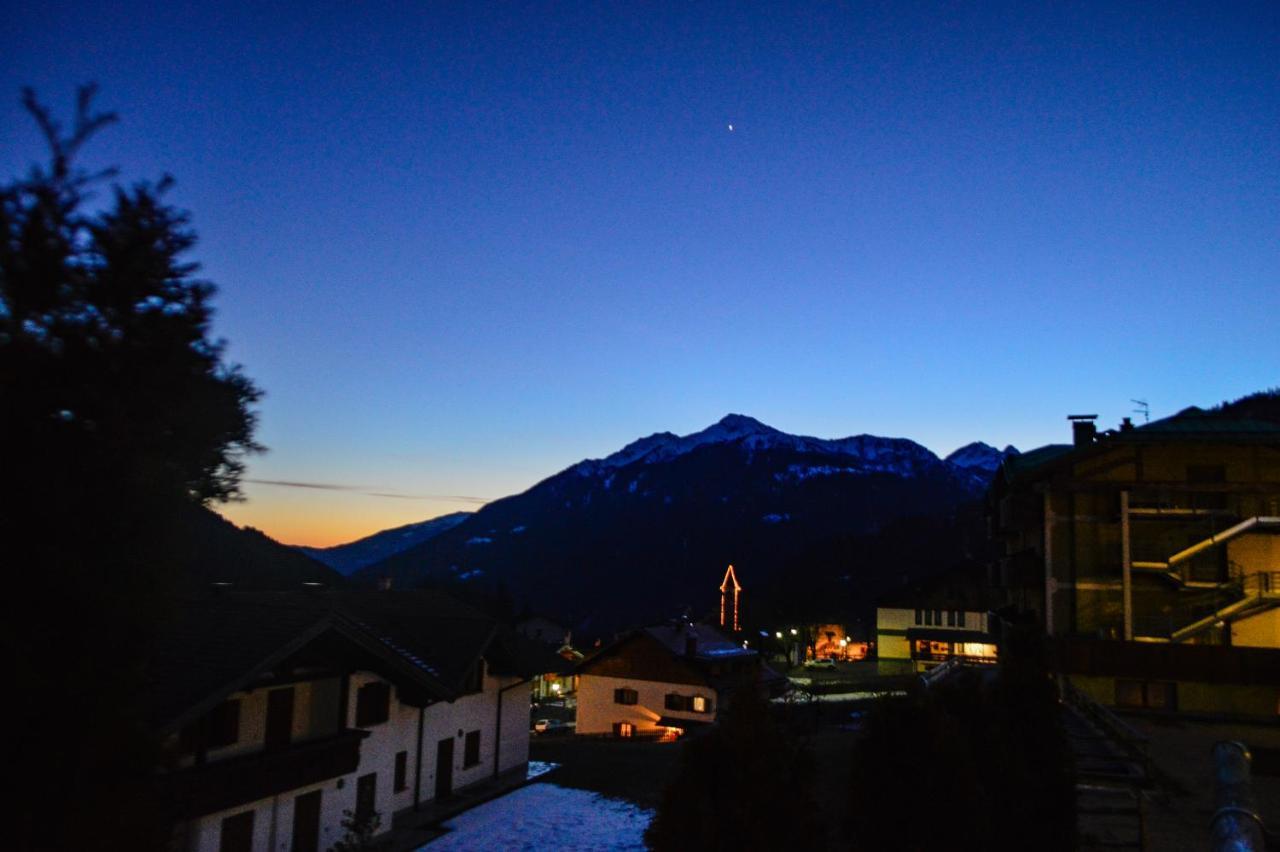 Hotel Garni Sant'Antonio Con Spa Madonna di Campiglio Luaran gambar